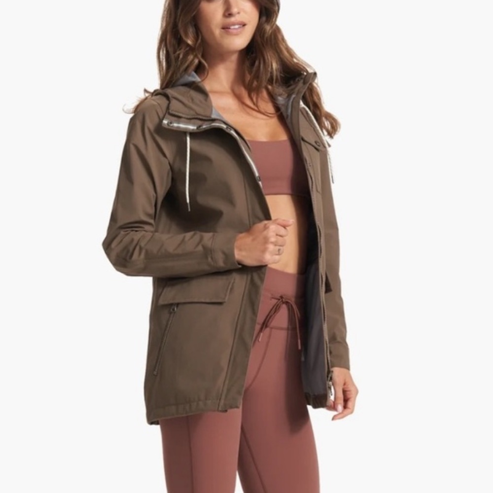 Vuori Palisades Rain Jacket in Griege - Small